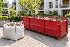 Kontener czy worek BIG-BAG? Jak wybrać sposób odbioru gruzu po remoncie